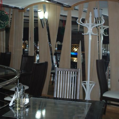 Apartment Roman Львов Экстерьер фото