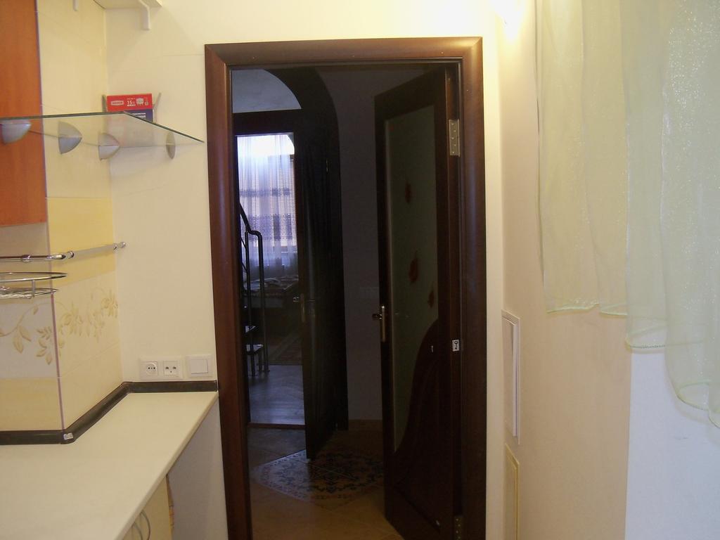 Apartment Roman Львов Экстерьер фото