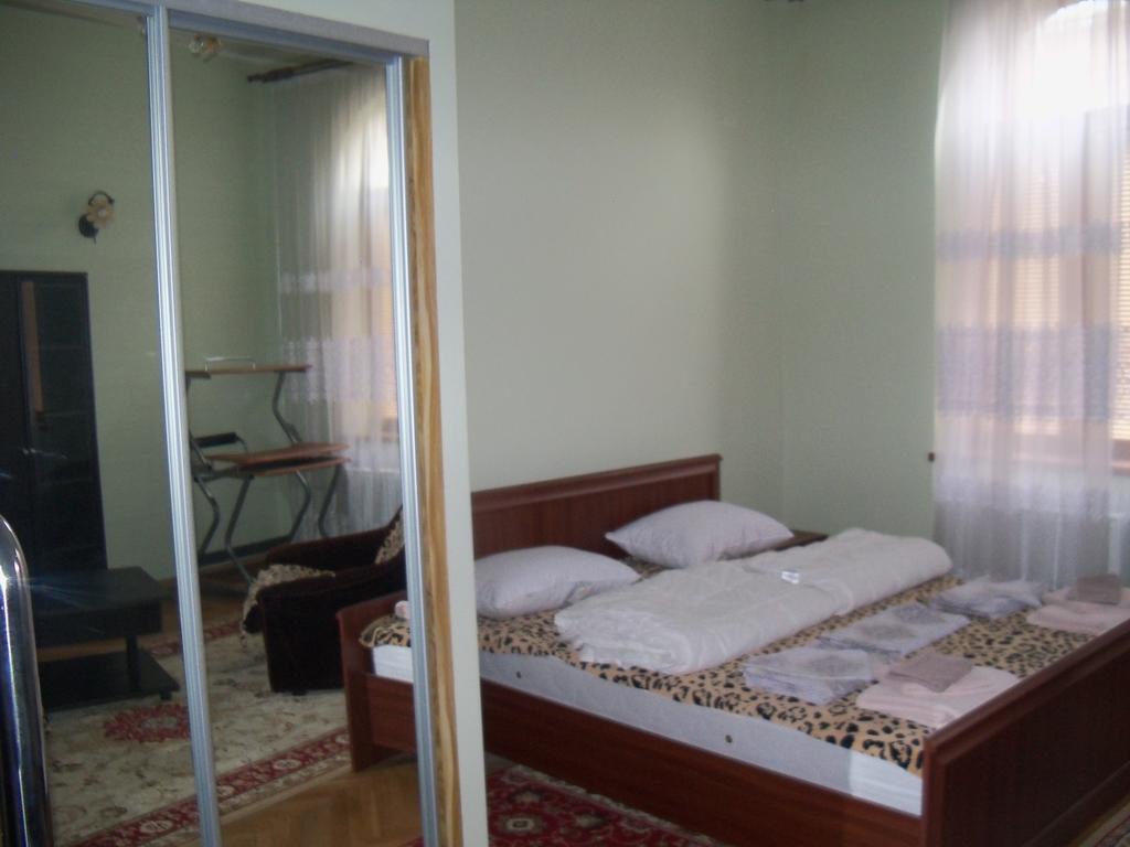 Apartment Roman Львов Экстерьер фото